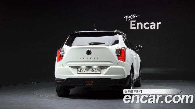 SsangYong Tivoli Gasoline 1.5 2WD V5 - фото 2