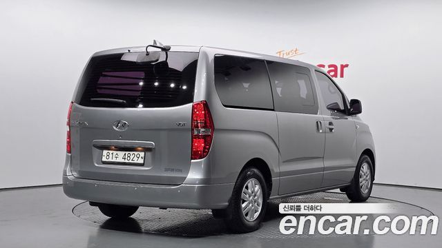 Hyundai Starex New Van 5-Seater Modern - фото 0