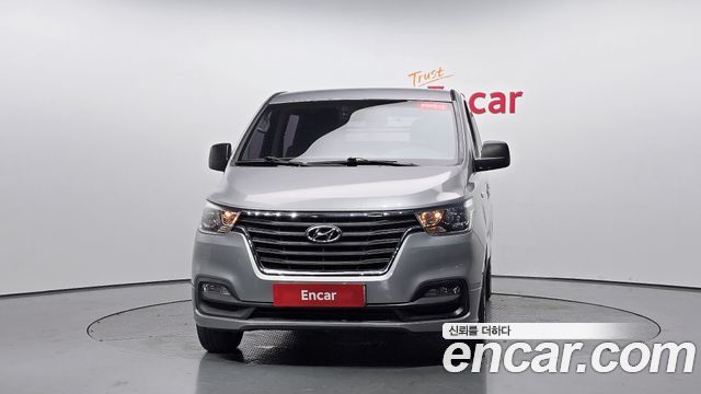 Hyundai Starex New Van 5-Seater Modern - фото 1