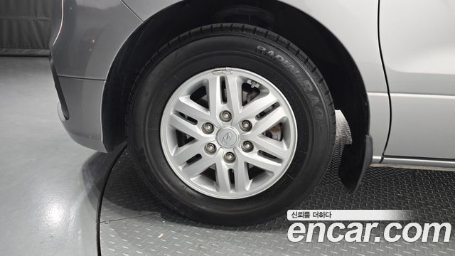 Hyundai Starex New Van 5-Seater Modern - фото 3