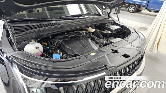 Kia Carnival New 4-го поколения Gasoline 9-Seater Hi Limousine Signature - фото 4