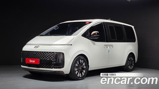 Hyundai Staria 4WD Lounge 7-Seater Inspiration - фото 2