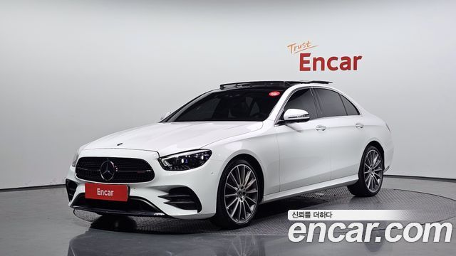 Mercedes-Benz E-Class W213 E350 4MATIC AMG Line - фото 0