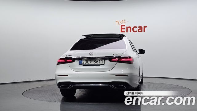 Mercedes-Benz E-Class W213 E350 4MATIC AMG Line - фото 3