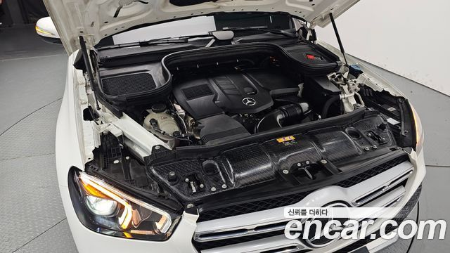 Mercedes-Benz GLE-Class W167 GLE300d 4MATIC - фото 4
