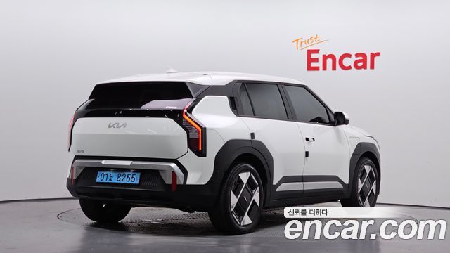 Kia EV3 Long Range 2WD AIr - фото 0