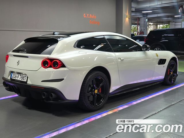 Ferrari GTC4 Lusso 6.3 V12 - фото 2