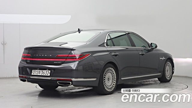 Genesis G90 3.3 T AWD Premium Luxury - фото 1