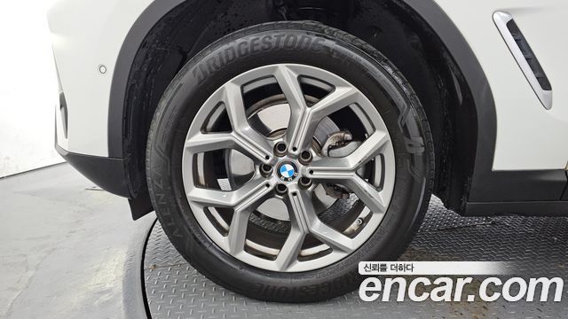 BMW X3 G01 xDrive 20i - фото 4