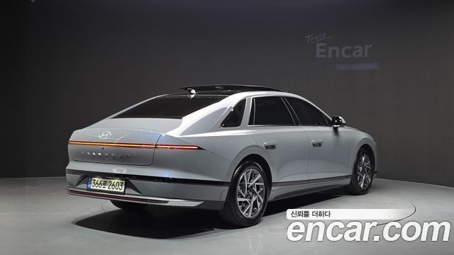 Hyundai Grandeur GN7 2,5 Gasoline 2WD Premium - фото 1
