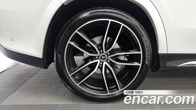 Mercedes-Benz GLS-Class X167 GLS580 4MATIC - фото 4