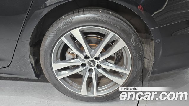 Audi A6 C8 45 TFSI Quattro Premium - фото 4