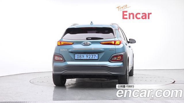 Hyundai Kona Electric Premium - фото 3