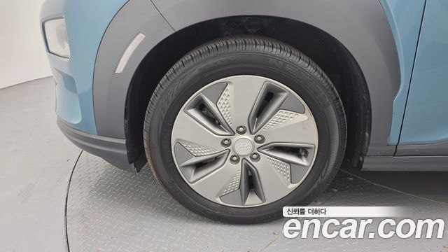 Hyundai Kona Electric Premium - фото 4