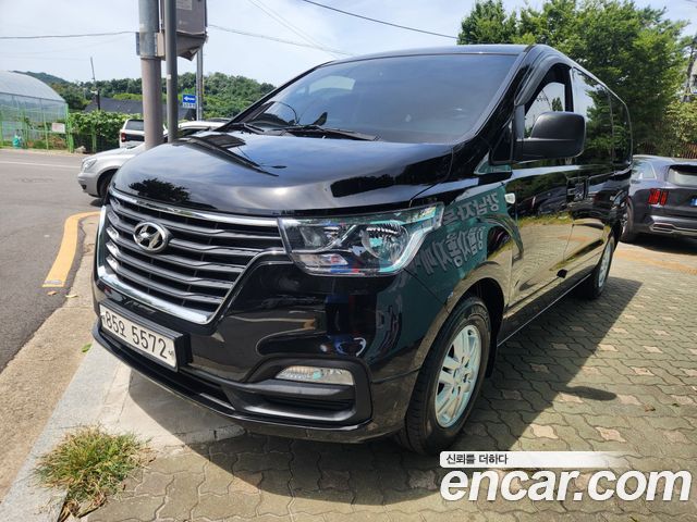 Hyundai Starex New Van 3-Seater Smart - фото 0
