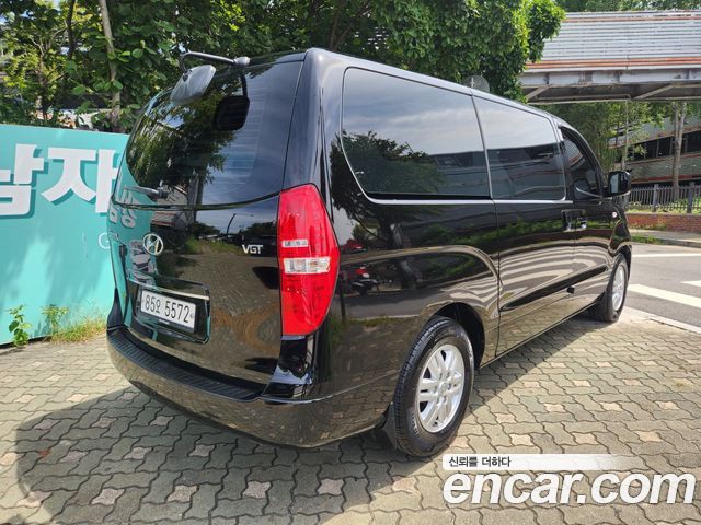 Hyundai Starex New Van 3-Seater Smart - фото 2