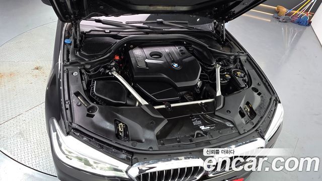 BMW 5 Series G30 530i xDrive Luxury Plus - фото 4