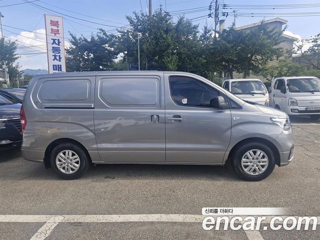 Hyundai Starex New Van 3-Seater Smart - фото 3