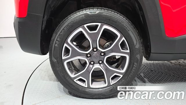 Jeep Renegade 2.0 Diesel Limited AWD - фото 4
