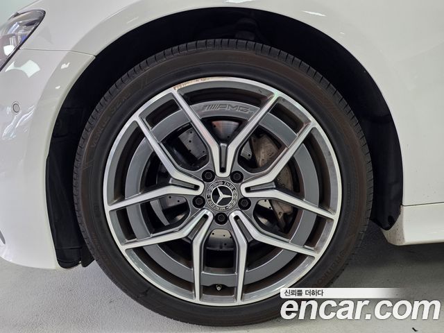 Mercedes-Benz E-Class W213 E300d 4MATIC Coupe - фото 4