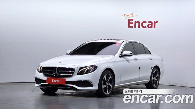 Mercedes-Benz E-Class W213 E250 Avantgarde - фото 0