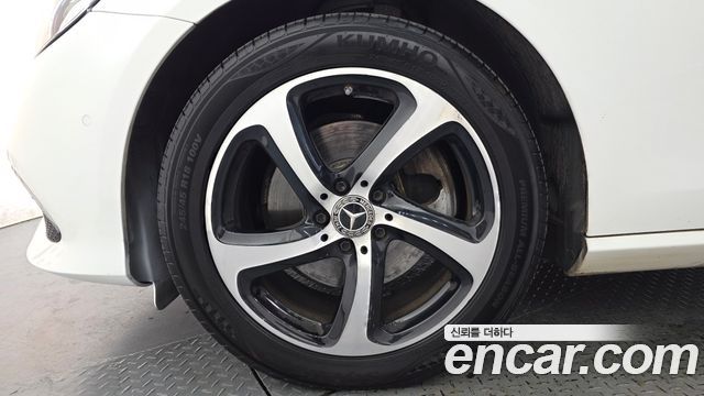 Mercedes-Benz E-Class W213 E250 Avantgarde - фото 4