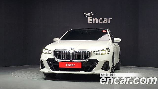 BMW 5 Series G60 520i M Sport - фото 2