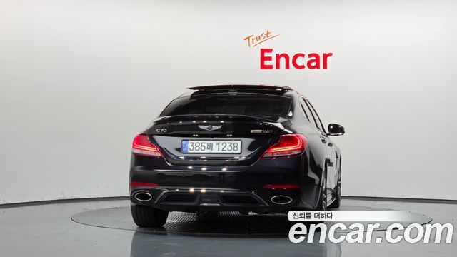 Genesis G70 2.0T Sport Package - фото 3