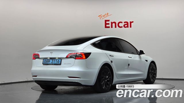 Tesla Model 3 Long Range AWD - фото 1