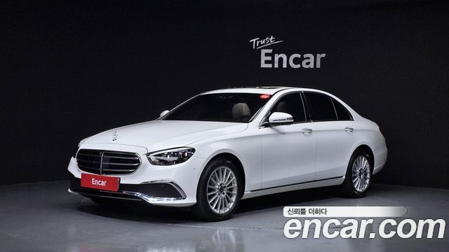 Mercedes-Benz E-Class W213 E250 Exclusive - фото 0