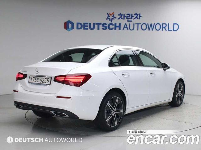 Mercedes-Benz A-Class W177 A220 Sedan - фото 1