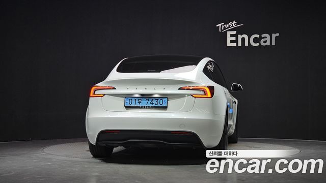 Tesla Model 3 RWD - фото 2