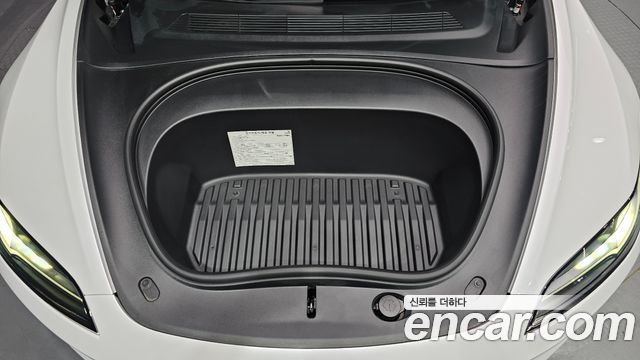 Tesla Model 3 RWD - фото 4