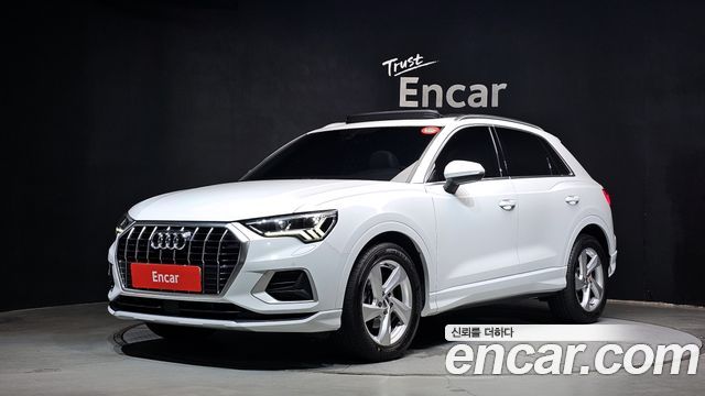 Audi Q3 F3 35 TDI Premium - фото 0