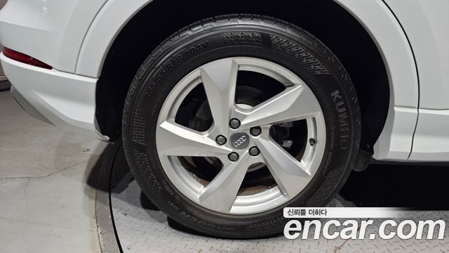 Audi Q3 F3 35 TDI Premium - фото 4