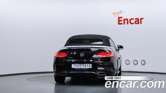 Mercedes-Benz C-Class W205 C200 Cabriolet - фото 3