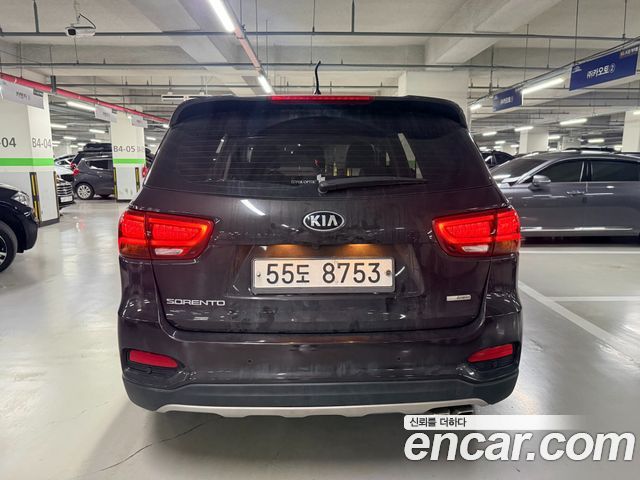 Kia Sorento New Diesel 2.0 2WD Noblesse - фото 1