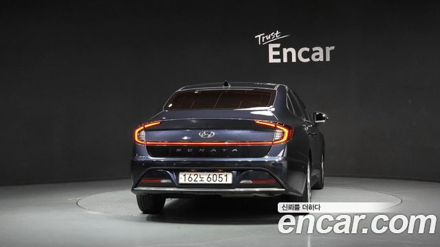 Hyundai Sonata DN8 2.0 Premium Family - фото 3