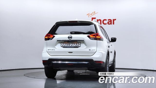 Nissan X-Trail 2.5 4WD - фото 3