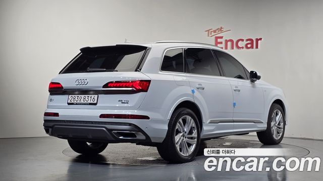 Audi Q7 45 TDI Quattro Premium - фото 1