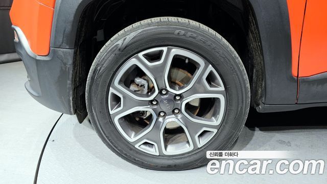 Jeep Renegade 2.0 Diesel Limited AWD - фото 4