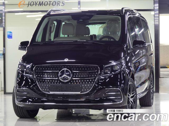 Mercedes-Benz V-Class V300 CDI W447 - фото 0