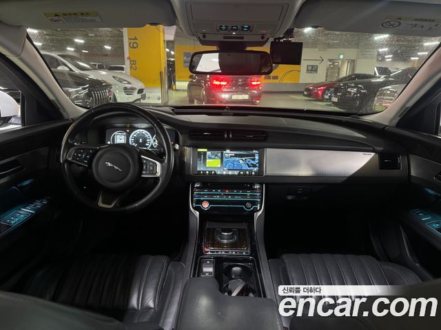 Jaguar XF X260 25t Portfolio - фото 4