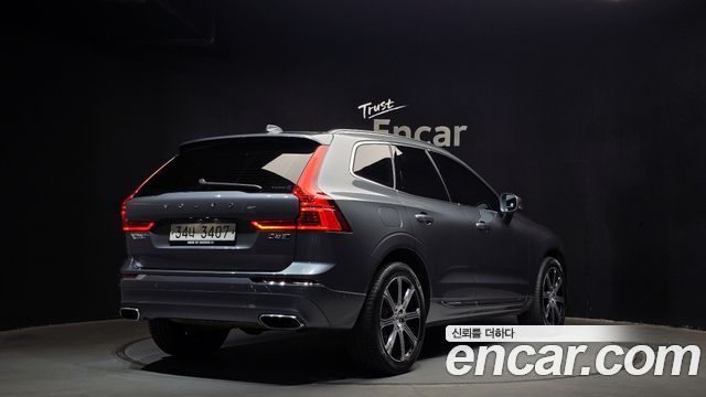 Volvo XC60 2-го поколения D5 Inscription - фото 1