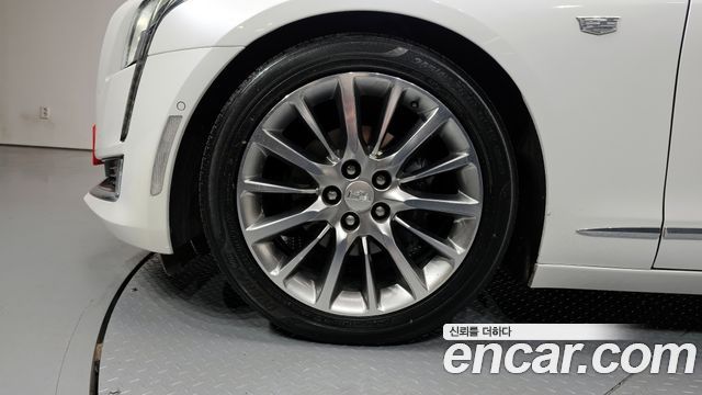 Cadillac CT6 2.0 Turbo - фото 4