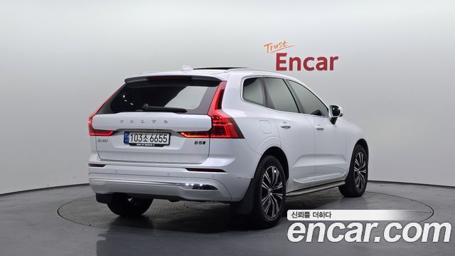 Volvo XC60 2-го поколения B5 Inscription - фото 1