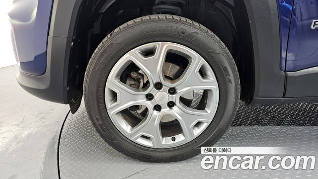 Jeep Renegade 2.4 Limited AWD - фото 4