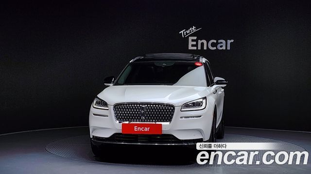 Lincoln Corsair 2.0 Reserve AWD - фото 2