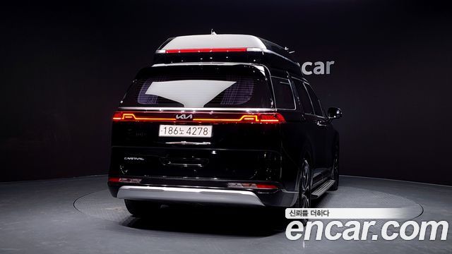 Kia Carnival 4-го поколения 7-Seater Hi-Limousine Signature - фото 3