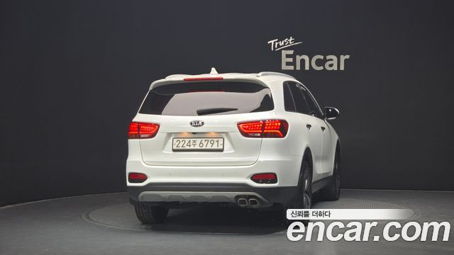 Kia Sorento New Diesel 2.0 2WD Prestige - фото 3